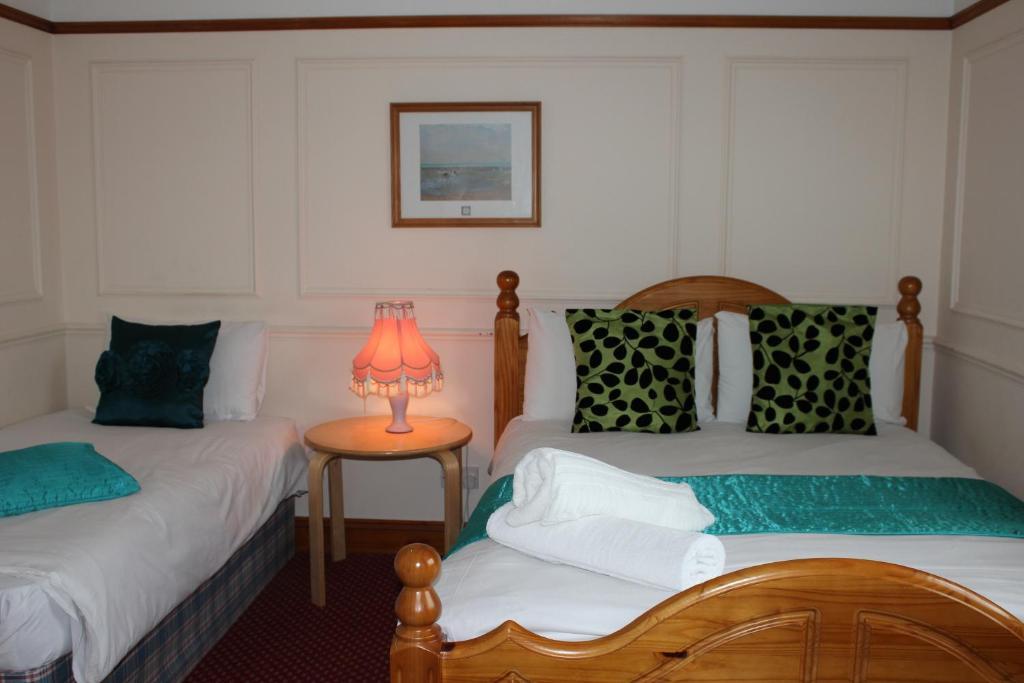 Stansted Skyline Hotel Great Dunmow Habitación foto
