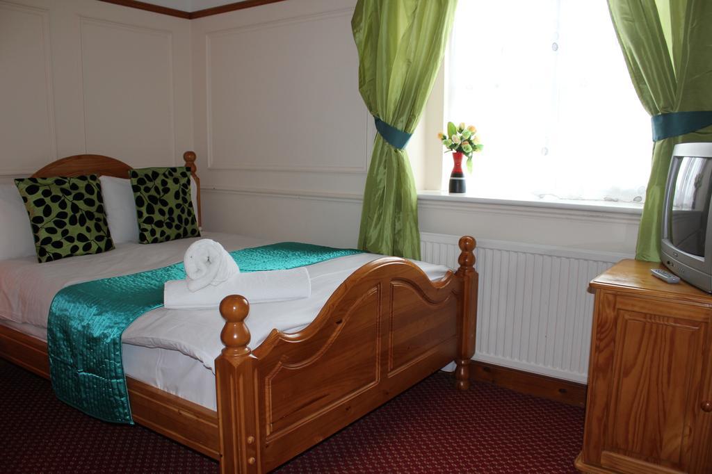 Stansted Skyline Hotel Great Dunmow Habitación foto